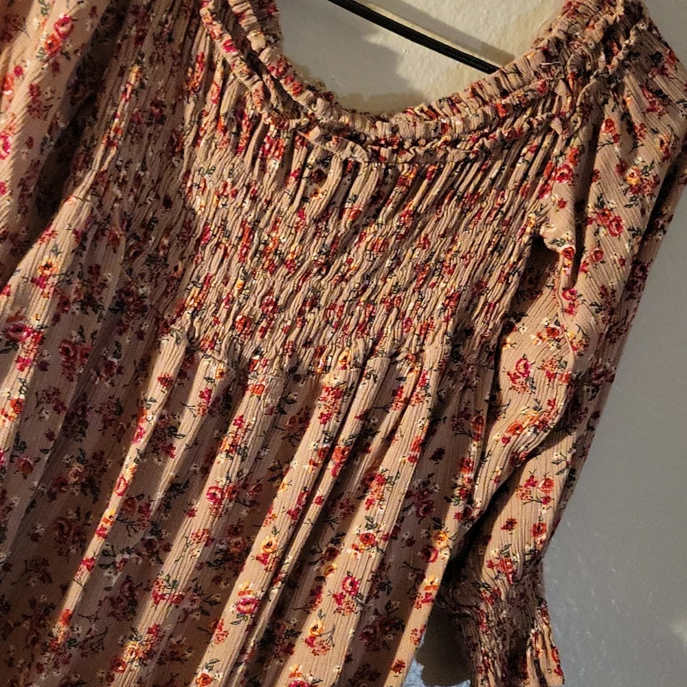 Womens top - Picture 5 of 5